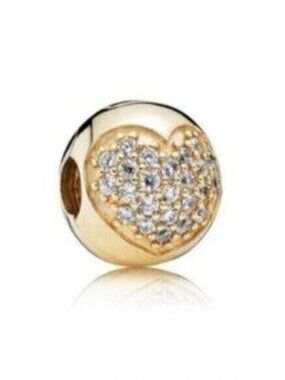 Pandora Gold Love of My Life Clip